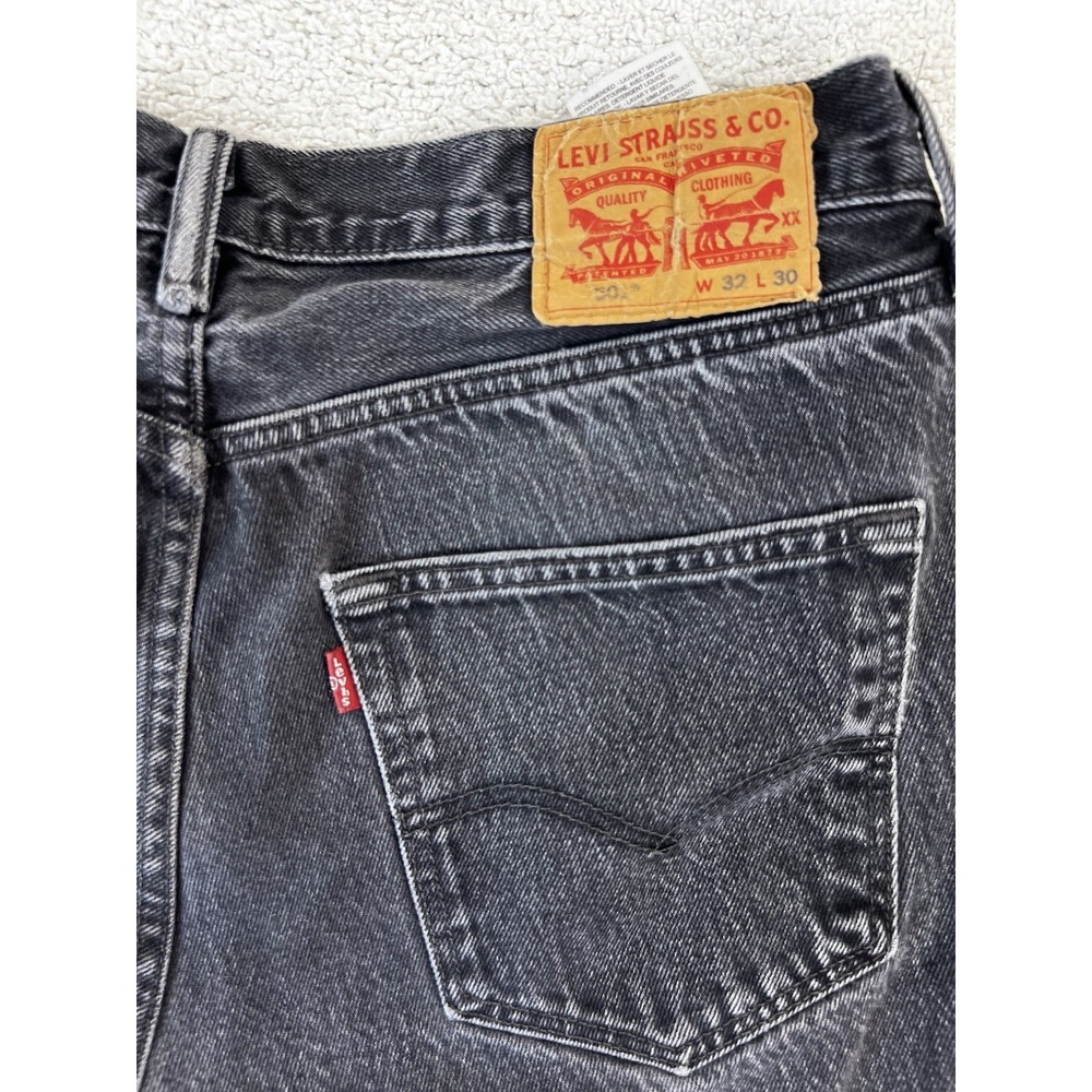 Levis 501 Original Fit Washed Black Jeans Mens 32 Button Fly Denim SKU 0050